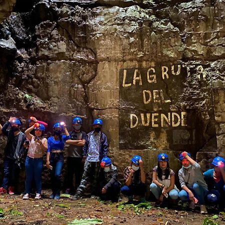 Camp La Gruta Del Duende 호텔 Cuetzalán del Progreso 외부 사진
