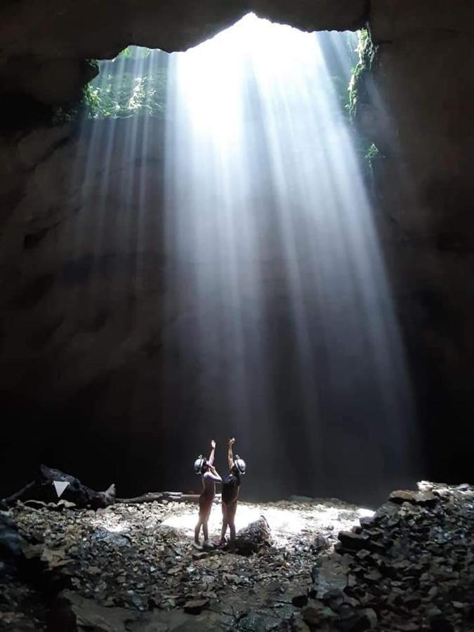 Camp La Gruta Del Duende 호텔 Cuetzalán del Progreso 외부 사진