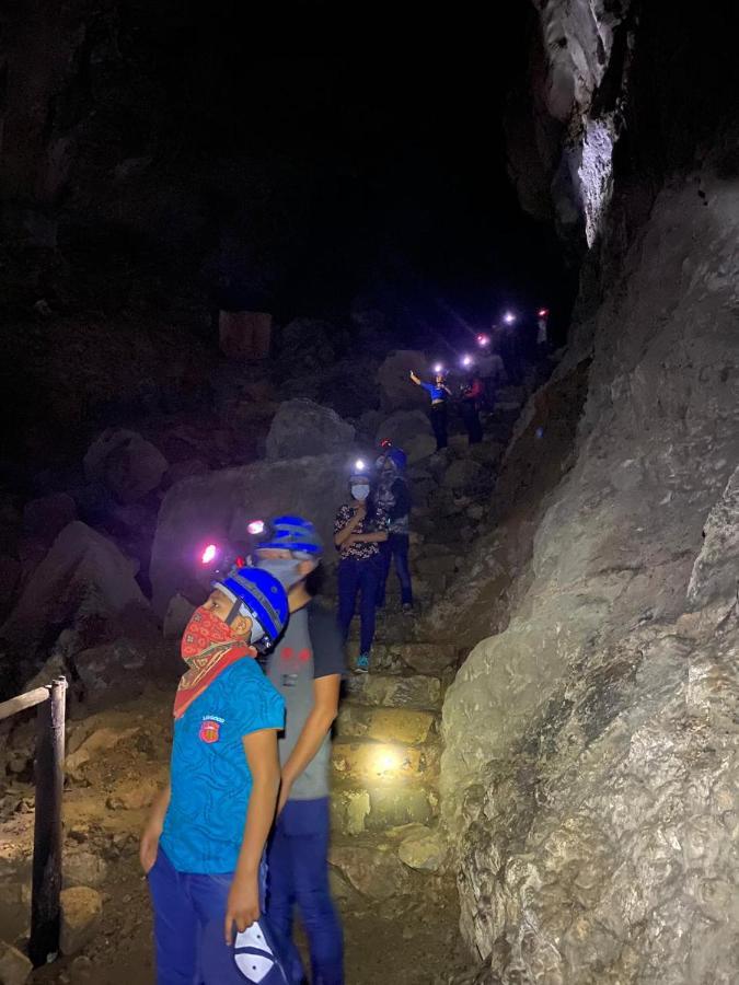 Camp La Gruta Del Duende 호텔 Cuetzalán del Progreso 외부 사진
