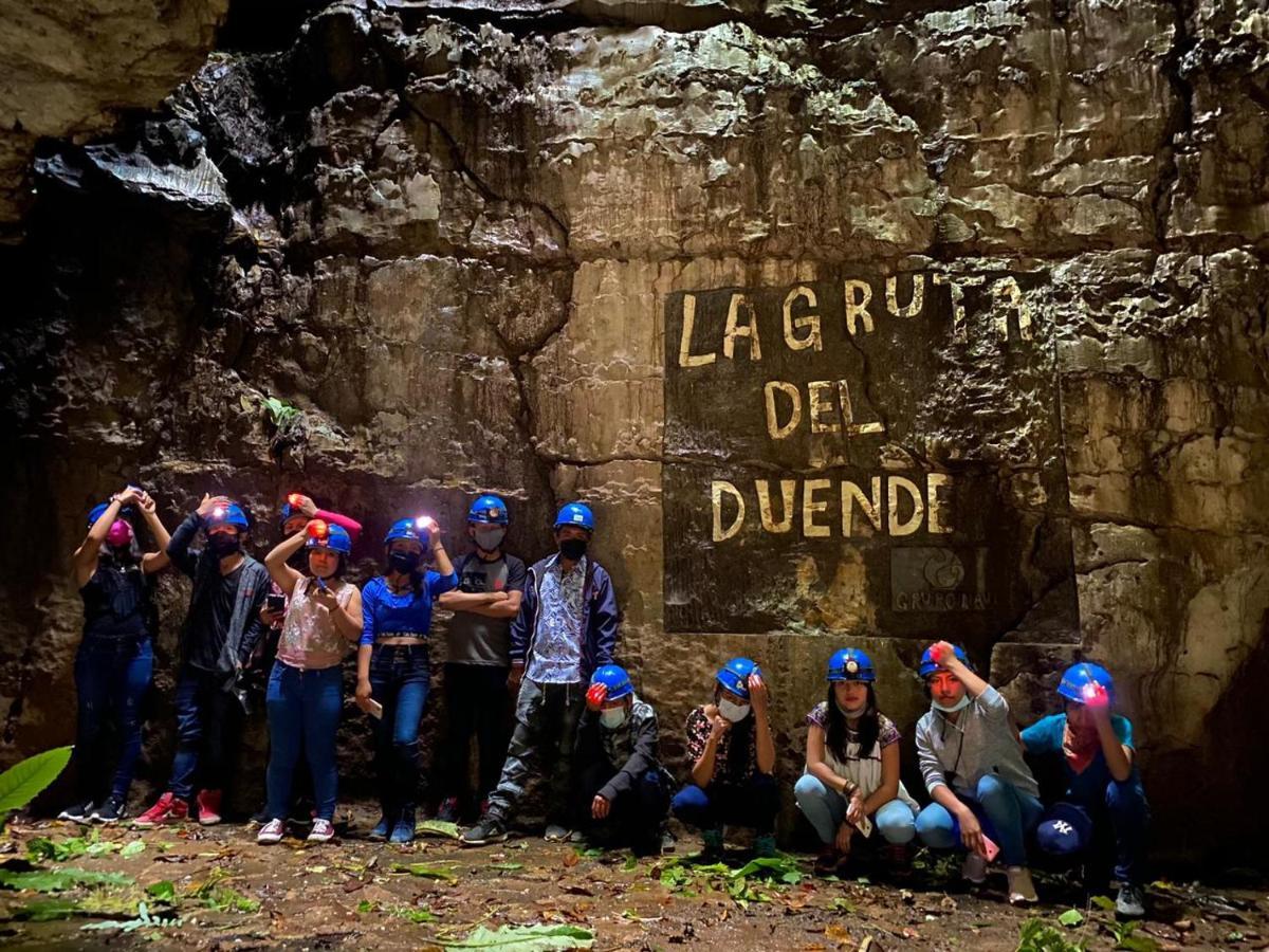 Camp La Gruta Del Duende 호텔 Cuetzalán del Progreso 외부 사진